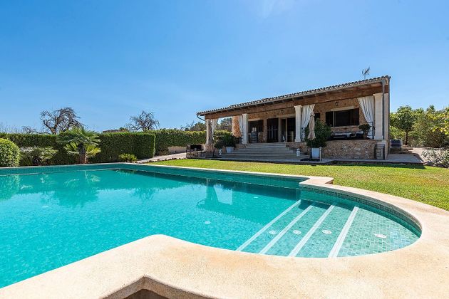 Foto 1 de Casa en venta en Sineu de 4 habitaciones con piscina y aire acondicionado