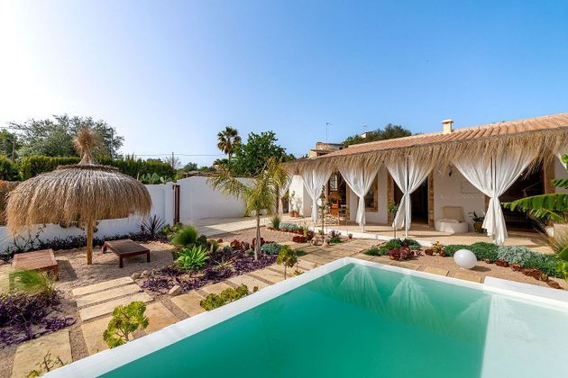 Foto 2 de Chalet en venta en Establiments - Son Espanyol - Son Sardina de 4 habitaciones con terraza y piscina