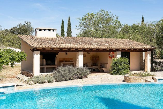 Foto 1 de Casa en venda a calle De Ses Comes de 6 habitacions amb piscina i garatge