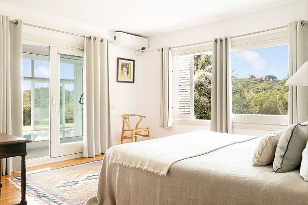 Foto 1 de Casa en venda a paseo De la Roja de 5 habitacions amb terrassa i piscina