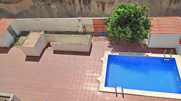 Foto 1 de Piso en venta en calle Serra D'or de 2 habitaciones con terraza y piscina