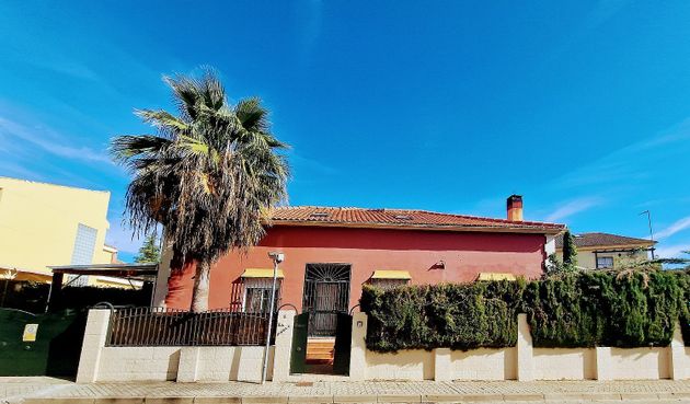Foto 1 de Xalet en venda a Valencina de la Concepción de 6 habitacions amb terrassa i piscina