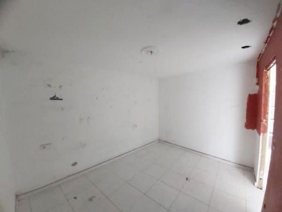 Foto 2 de Xalet en venda a Villamartín de 2 habitacions amb terrassa