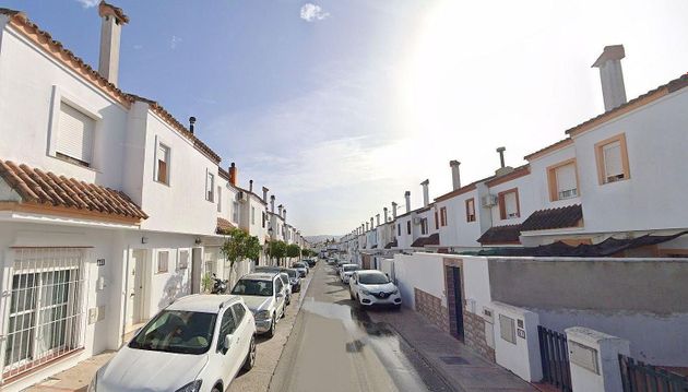 Foto 1 de Venta de casa en Villamartín de 3 habitaciones con terraza y piscina