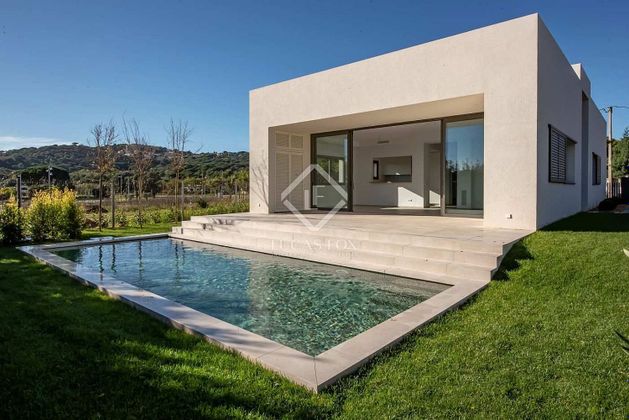 Foto 1 de Chalet en venta en S'Agaró de 3 habitaciones con terraza y piscina