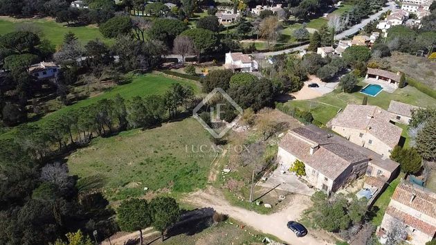 Foto 2 de Casa rural en venda a Golf Costa Brava - Bufaganyes de 8 habitacions amb jardí