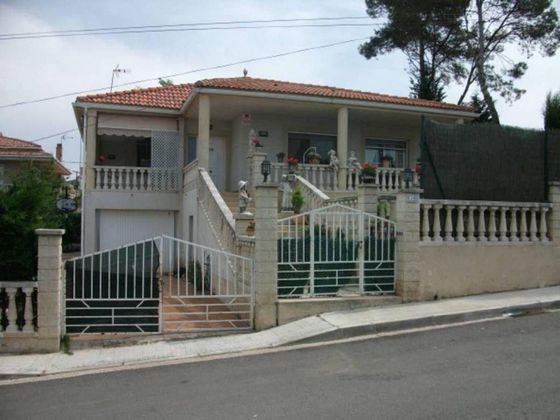 Foto 1 de Venta de chalet en Fonollosa de 3 habitaciones con terraza y piscina