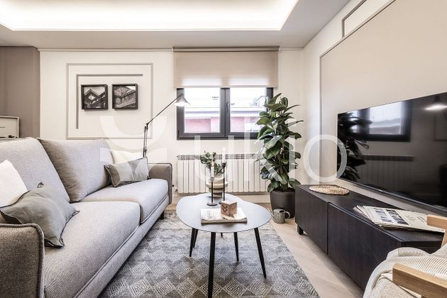 Foto 2 de Alquiler de piso en Castilla de 2 habitaciones con muebles y aire acondicionado
