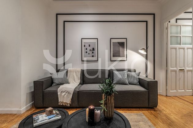 Foto 2 de Alquiler de piso en Ibiza de 2 habitaciones con muebles y aire acondicionado