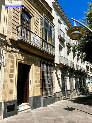Foto 1 de Casa en venda a Centro - Jerez de la Frontera de 6 habitacions amb terrassa i balcó