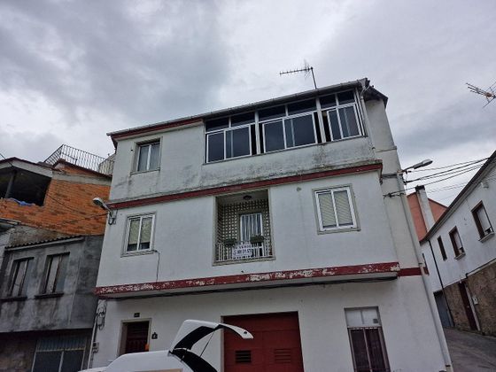 Foto 2 de Casa adossada en venda a Barrocanes de 4 habitacions amb terrassa i garatge