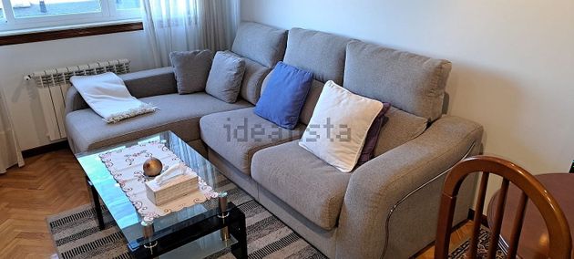 Foto 1 de Piso en venta en Barbadás de 3 habitaciones con garaje y muebles