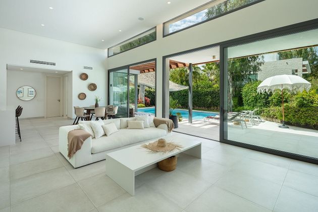 Foto 2 de Xalet en venda a Paraíso - Atalaya- Benamara de 3 habitacions amb terrassa i piscina