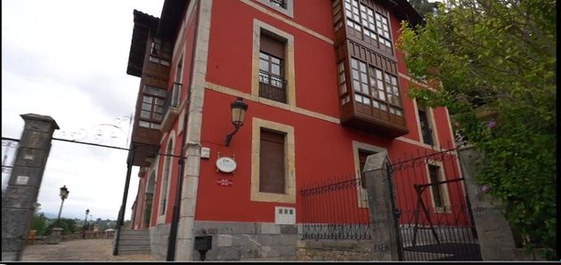 Foto 1 de Xalet en venda a barrio La Fuente de 11 habitacions amb terrassa i jardí