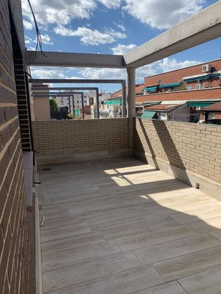 Foto 2 de Venta de ático en calle De la Batalla del Salado de 1 habitación con terraza y piscina