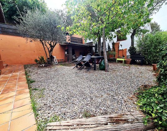 Foto 2 de Venta de chalet en calle Sant Jordi de 3 habitaciones con terraza y jardín