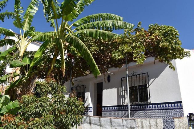Foto 1 de Casa rural en venda a Algarrobo de 2 habitacions amb terrassa i piscina