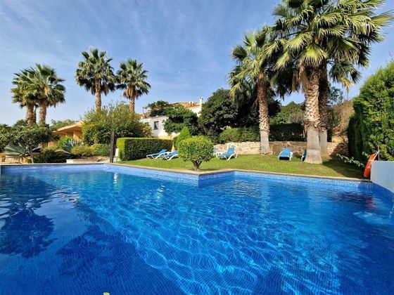 Foto 2 de Xalet en venda a Alcaucín de 11 habitacions amb terrassa i piscina