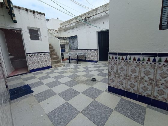 Foto 1 de Venta de chalet en calle Faisan de 4 habitaciones con terraza y jardín