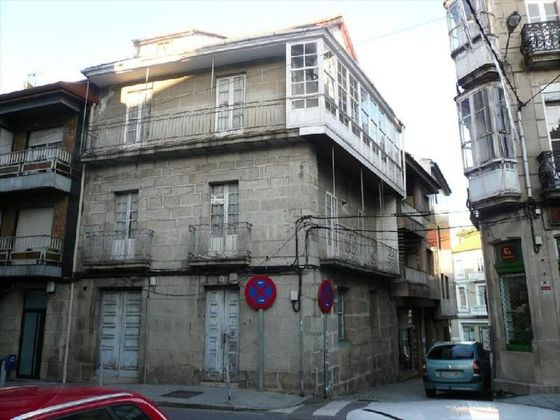 Foto 2 de Casa adossada en venda a Ribadavia de 6 habitacions i 233 m²