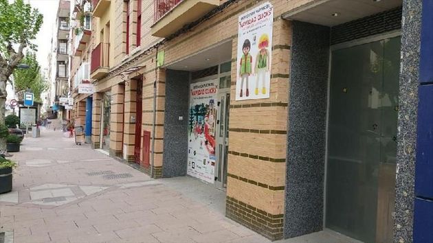 Foto 2 de Local en venda a Andújar de 296 m²