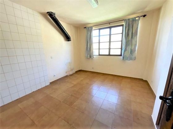 Foto 1 de Piso en venta en Puebla de Lillo de 3 habitaciones con garaje