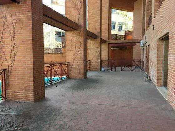 Foto 2 de Local en venta en Pedanías de Cáceres con terraza y piscina