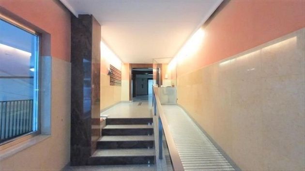 Foto 2 de Venta de oficina en Centro Ciudad con calefacción y ascensor