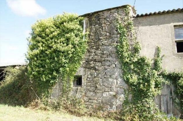 Foto 2 de Casa adosada en venta en Sarria de 3 habitaciones y 128 m²