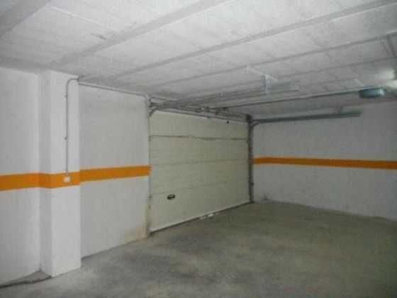 Foto 2 de Venta de garaje en Cañiza (A) de 30 m²