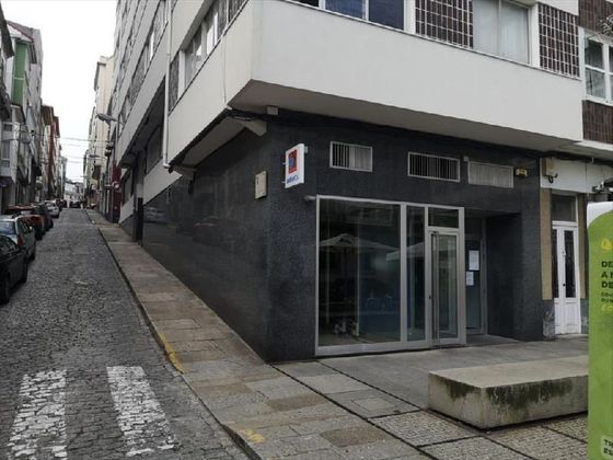Foto 1 de Local en venta en Centro - Ferrol de 160 m²
