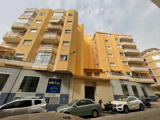 Foto 2 de Pis en venda a calle Fuensanta de 3 habitacions amb balcó i ascensor