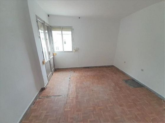 Foto 1 de Venta de piso en PAU 2-600 de 3 habitaciones con terraza