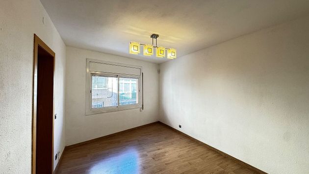 Foto 1 de Pis en venda a Centre - Eixample – Can Llobet – Can Serra de 3 habitacions amb balcó i calefacció