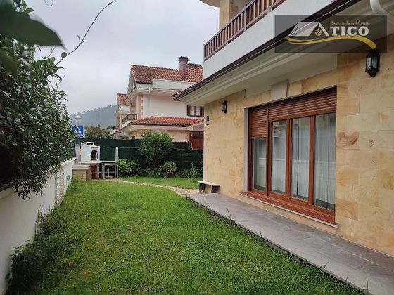 Foto 2 de Venta de casa adosada en calle El Pontarron de Guriezo de 4 habitaciones con terraza y piscina