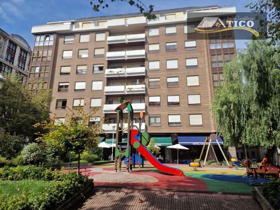 Foto 1 de Pis en venda a calle Republica Argentina de 4 habitacions amb balcó i calefacció