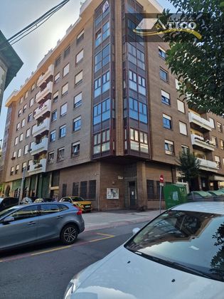 Foto 1 de Pis en venda a calle Republica Argentina de 4 habitacions amb balcó i calefacció