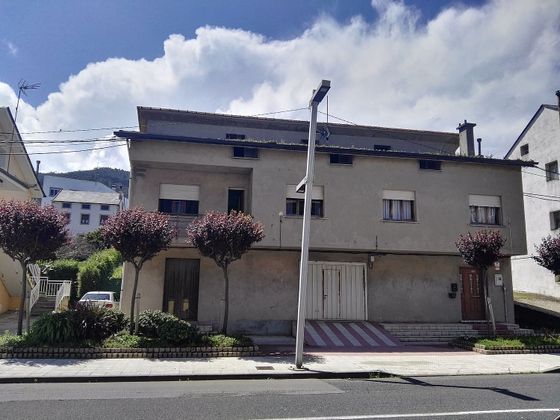 Foto 2 de Casa en venda a Burela de 4 habitacions amb terrassa i garatge