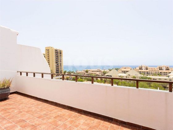 Foto 2 de Àtic en venda a Los Cristianos - Playa de las Américas de 4 habitacions amb terrassa i piscina