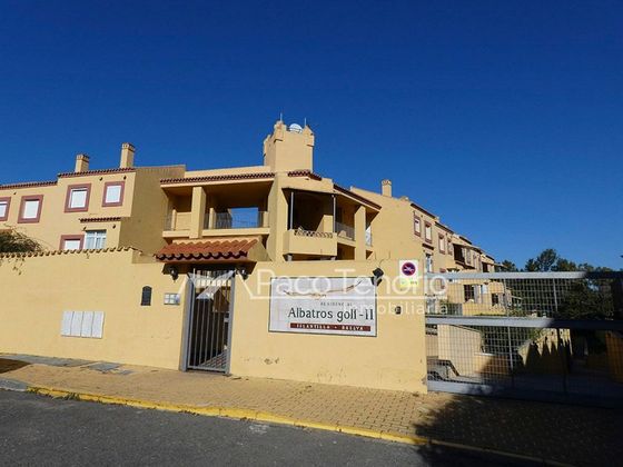 Foto 2 de Pis en venda a paseo De la Laguna del Prado de 2 habitacions amb terrassa i piscina