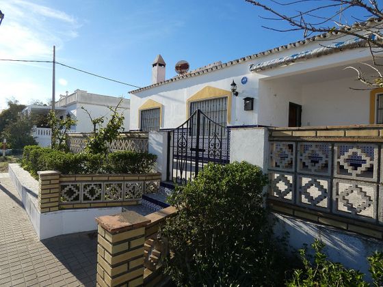 Foto 2 de Xalet en venda a calle Corales de 5 habitacions amb terrassa i garatge