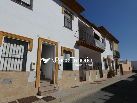 Foto 1 de Venta de casa en calle Sancho Panza de 3 habitaciones con terraza