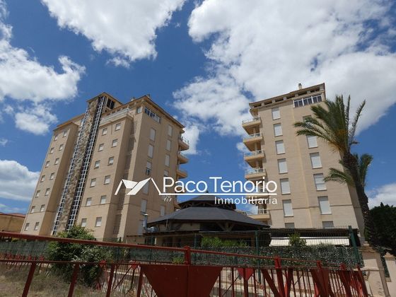Foto 2 de Piso en alquiler en avenida Isla Cristina de 2 habitaciones con terraza y piscina