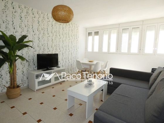 Foto 1 de Alquiler de piso en avenida De Extremadura de 1 habitación con muebles y ascensor
