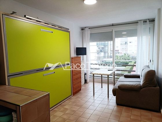 Foto 1 de Alquiler de piso en avenida De Luis Grau de 1 habitación con muebles y balcón