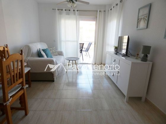 Foto 1 de Piso en alquiler en calle Flamenco de 2 habitaciones con terraza y muebles