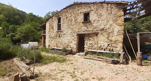 Foto 1 de Casa rural en venda a Sant Feliu de Pallerols de 3 habitacions i 290 m²