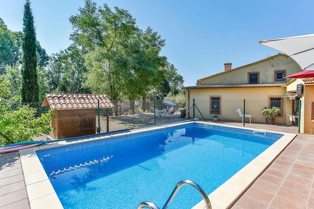 Foto 2 de Casa rural en venda a Tordera de 8 habitacions amb terrassa i piscina