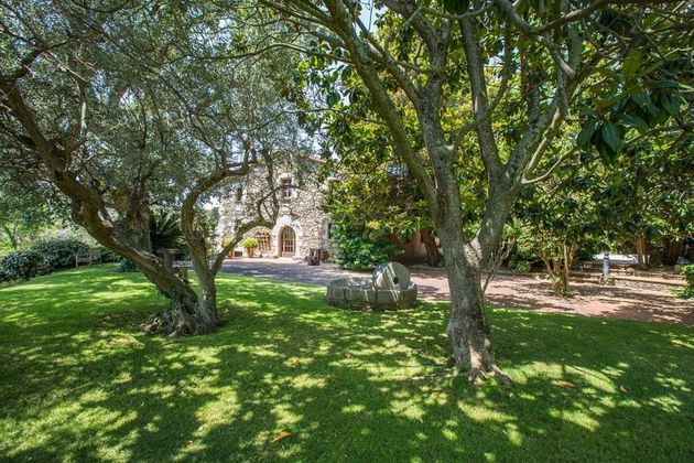 Foto 2 de Casa rural en venda a Sant Cebrià de Vallalta de 13 habitacions amb terrassa i piscina