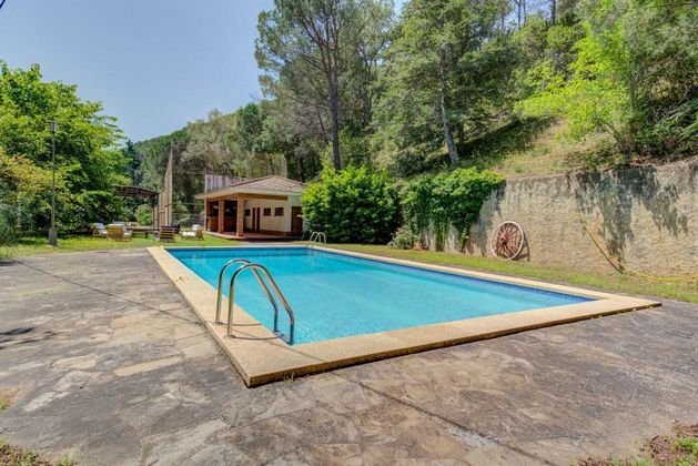 Foto 2 de Venta de casa rural en Sant Cebrià de Vallalta de 7 habitaciones con terraza y piscina